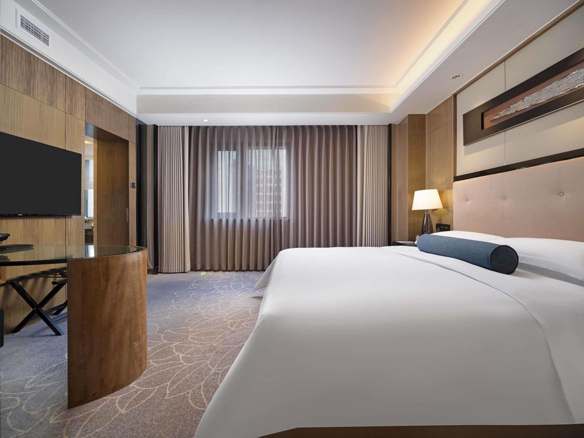 Pullman Jingan Shanghai